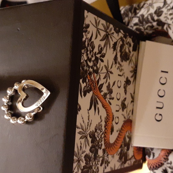 AUTHENTIC NWT GUCCI HEART BEADED STERLING RING - Picture 4 of 6